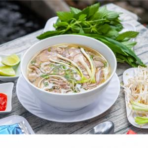 Phở nạm gầu