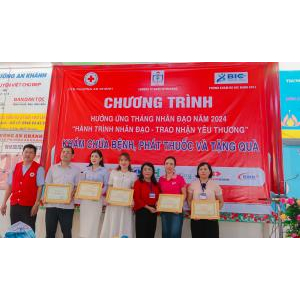 Hành trình nhân đạo - trao nhận yêu thương