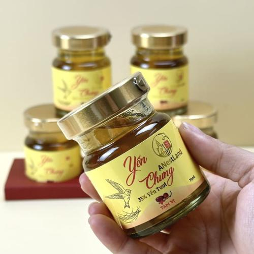 Tổ Yến Và Nước Yến Chưng Sẵn Loại Nào Tốt Cho Người Già Hơn?