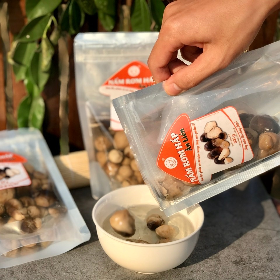 Nấm rơm hấp là gì?