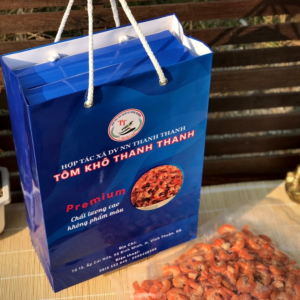 Đau mắt đỏ không ăn tôm
