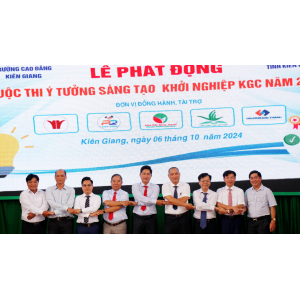 Ký kết thoả thuận giữa nhà trường và doanh nghiệp