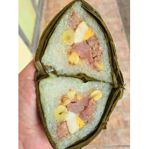 Các sản phẩm Bánh Ú của Bếp nhà Khang