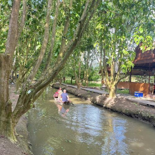 Khám Phá “Văn Hóa Nước” Miền Tây Tại Khu Du Lịch Tuấn Tường