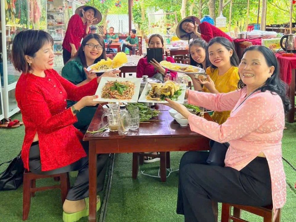 Trải nghiệm các món ăn đặc sản miền Tây ngay tại Tuấn Tường