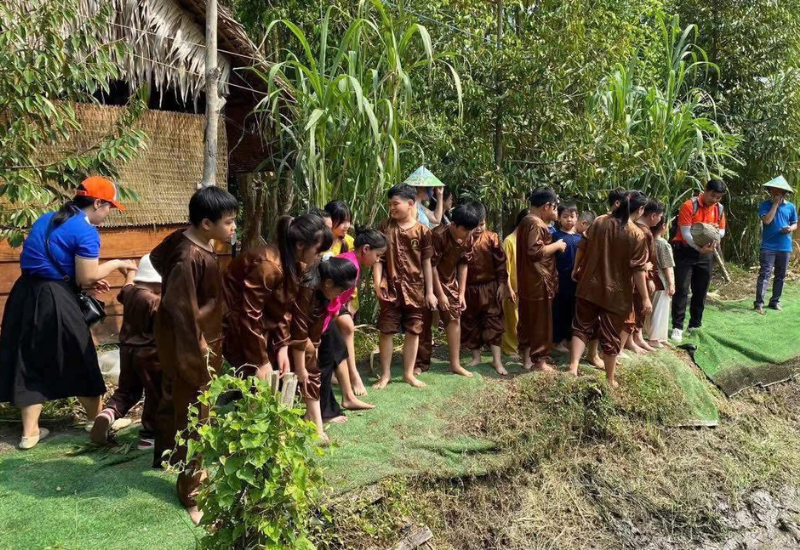 Đặc điểm của du lịch sinh thái là gì?