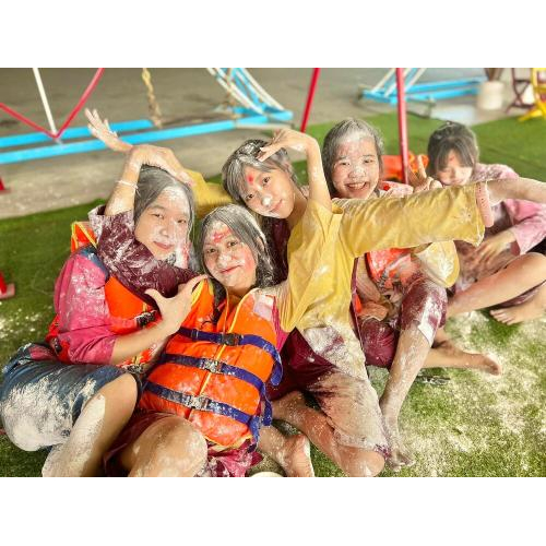 Đắm chìm trong niềm vui cùng trò chơi dân gian