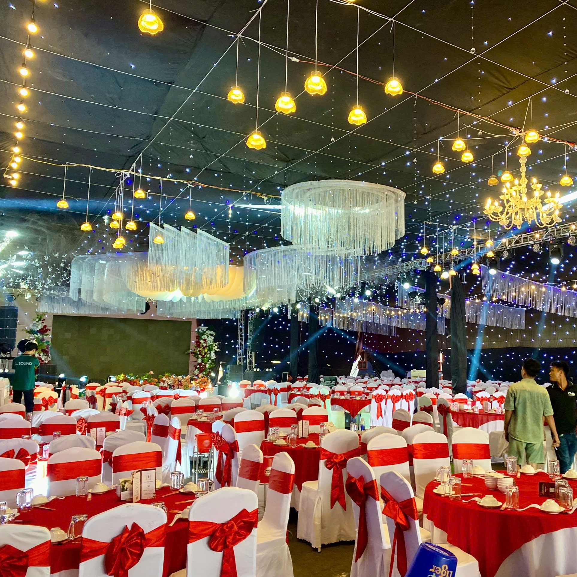 Đám Cưới Hoành Tráng Tại Khu Du Lịch Phú Điền – Dấu Ấn Của Sự Sang Trọng Và Đẳng Cấp