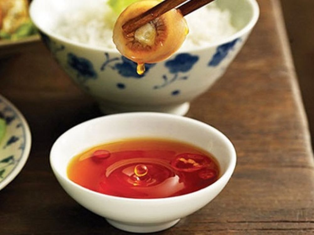 chấm nước mắm