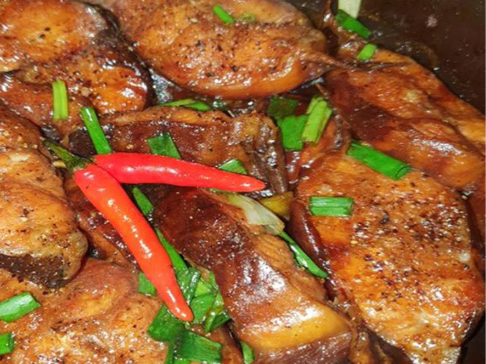 Khô cá ngát kho tiêu