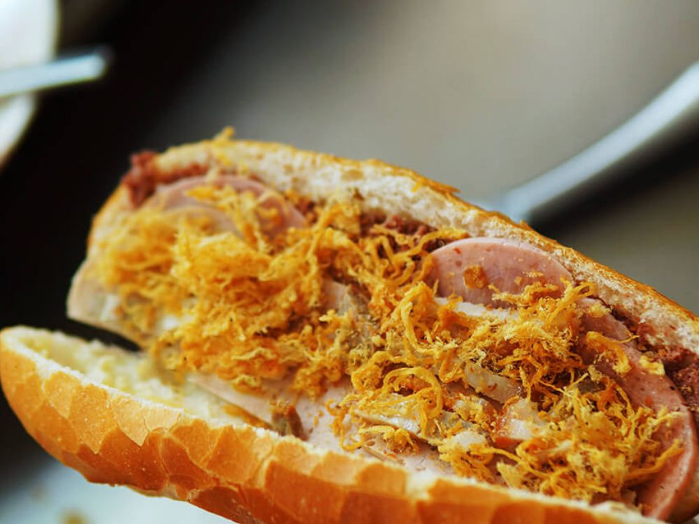 bánh mì chà bông cá thu