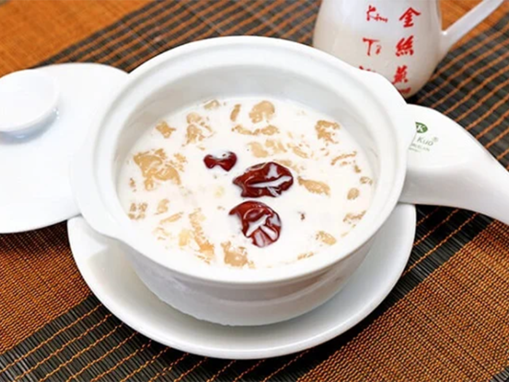 4. Yến chưng sữa tươi