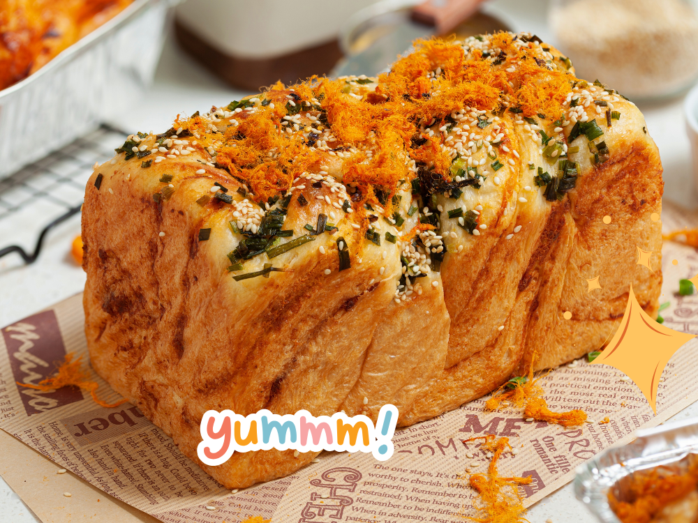 1. Bánh mì cuộn rong biển chà bông cá sốt trứng muối