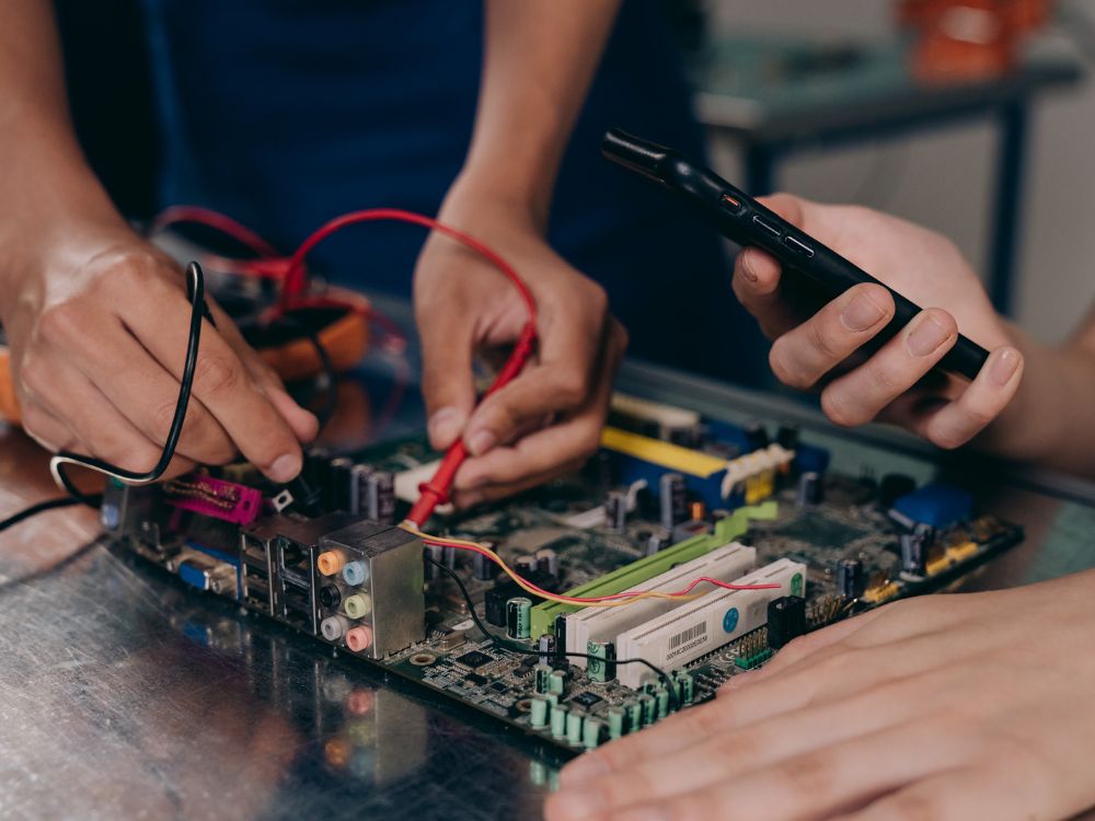 kiểm tra Case máy tính