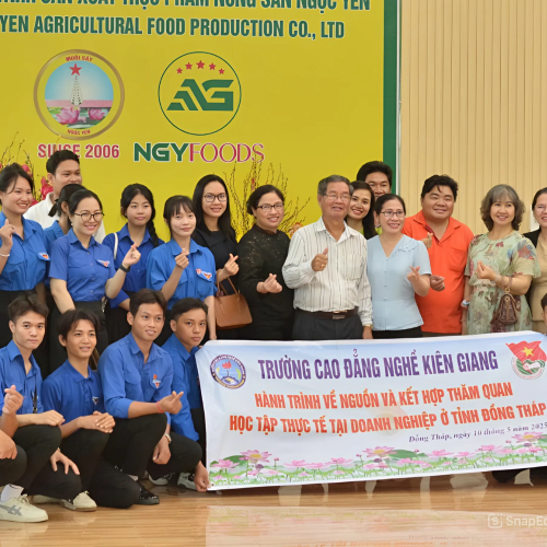 Khoa Điện – ĐTMT Trải Nghiệm Hành Trình Về Nguồn Trất Sen Hồng