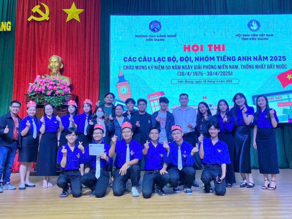 Hội thi các câu lạc bộ, đội, nhóm tiếng anh 2025