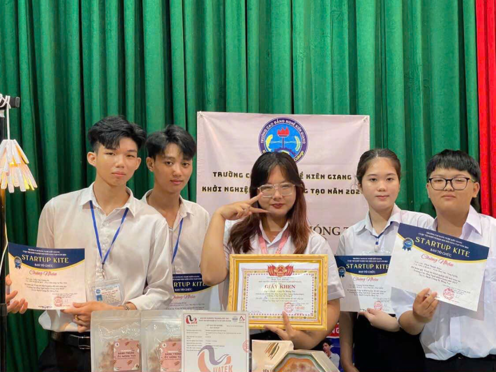 dự án bánh tráng ốc móng tay