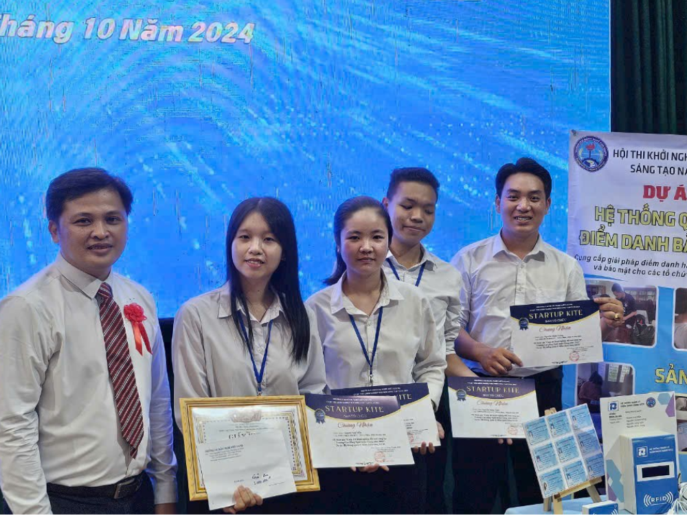 Dự án hệ thống quản lí điểm danh thông minh