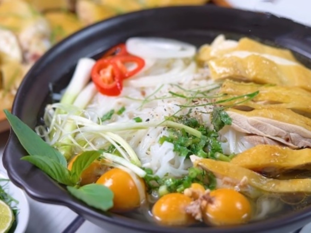 Phở gà – Thanh nhẹ mà đậm đà