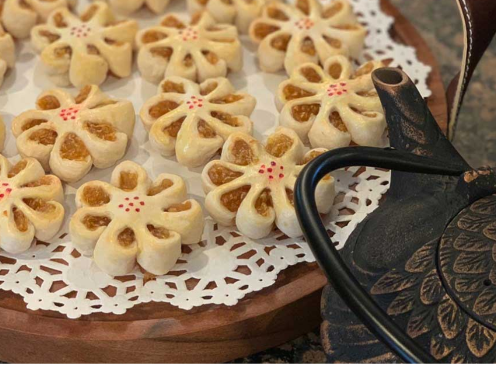 Bánh khóm hoa mai có gì đặc biệt?