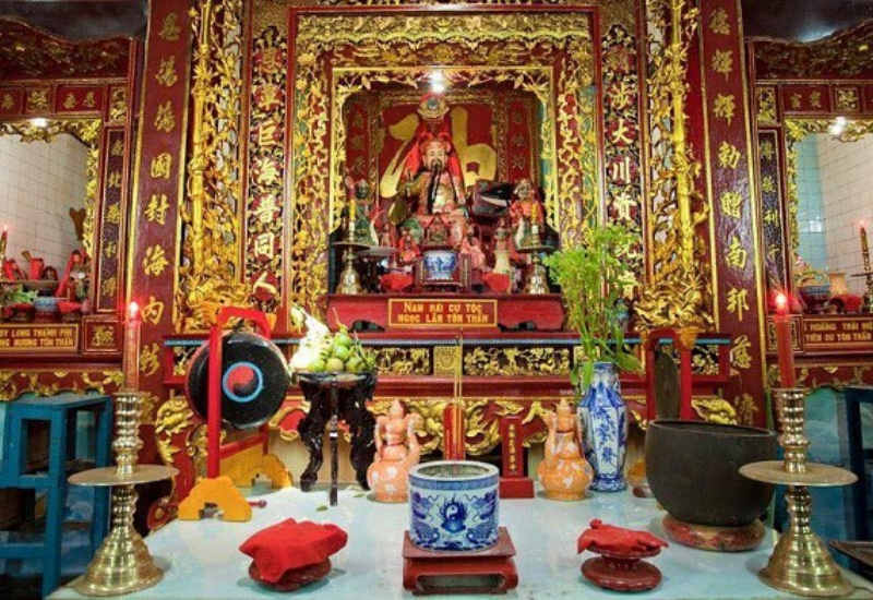 Không gian bên trong