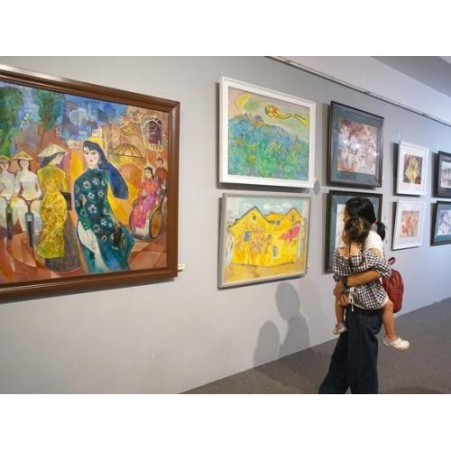 Sắc thái quê hương Việt và triết lý sáng tạo Nhật