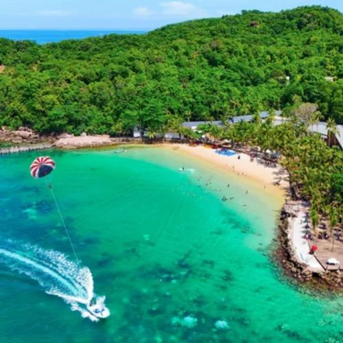Thiên Đường Nhiệt Đới Gọi Tên Mùa Hè 2025