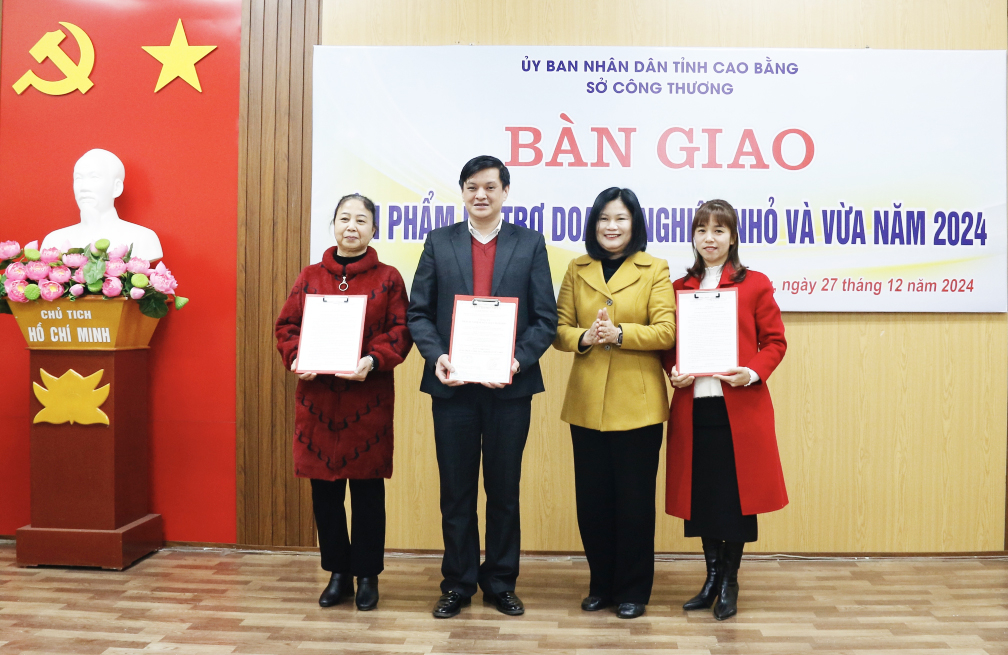 Hội nghị đối thoại hỗ trợ doanh nghiệp, HTX phát triển sản xuất kinh doanh