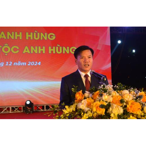 Khai mạc Triển lãm “Quân đội anh hùng của một Dân tộc anh hùng”