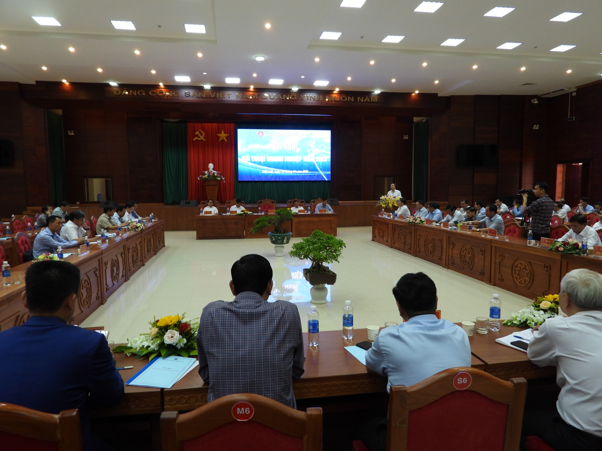 Đắk Lắk đối thoại cùng doanh nghiệp, hợp tác xã để tháo gỡ khó khăn