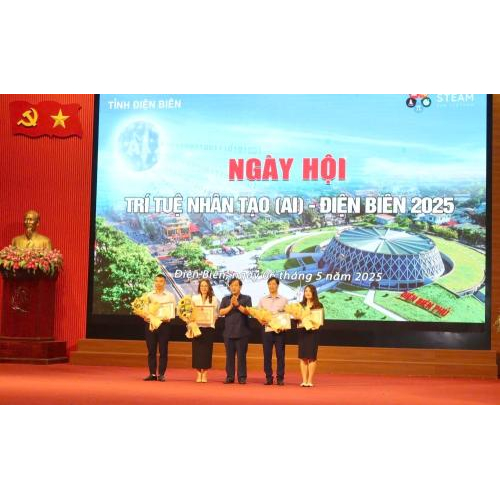 Sôi động Ngày hội AI tại Điện Biên
