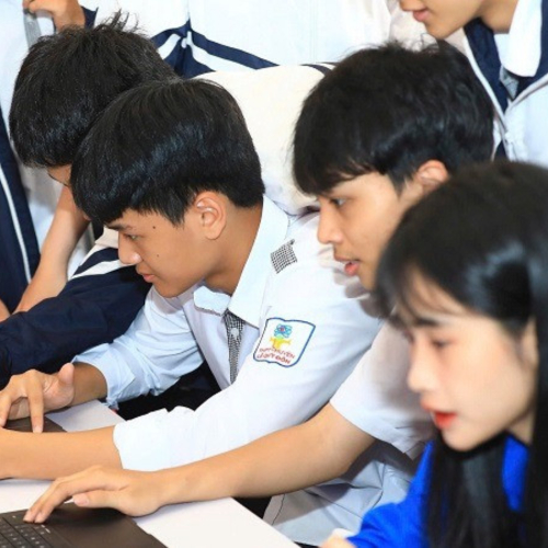 Điện Biên Phát Động Phong Trào “Bình Dân Học Vụ Số”