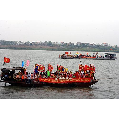Lễ hội đền Chử Đồng Tử