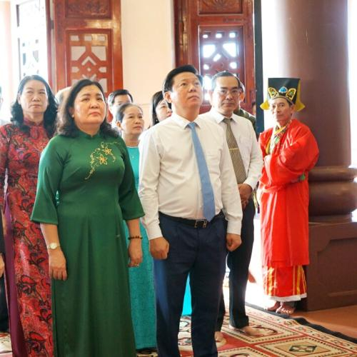 Dâng Hương Kỷ Niệm 203 Năm Ngày Sinh Danh Nhân Nguyễn Đình Chiểu (1-7-1822 - 1-7-2025)