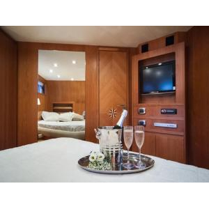 Du Thuyền Raffaeli Ontera 70