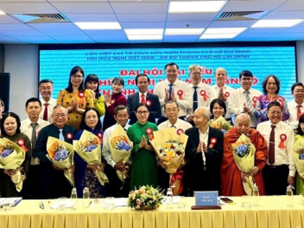 5. Đội ngũ chuyên gia và cơ sở tri thức