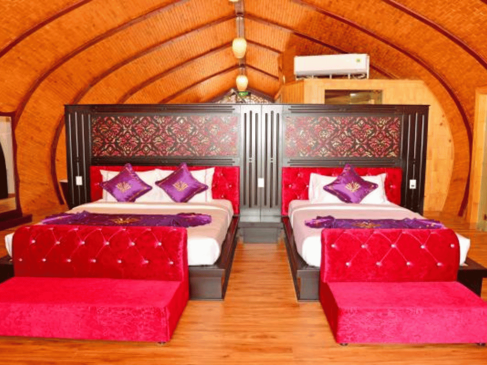 Triple Bungalow - Pool view