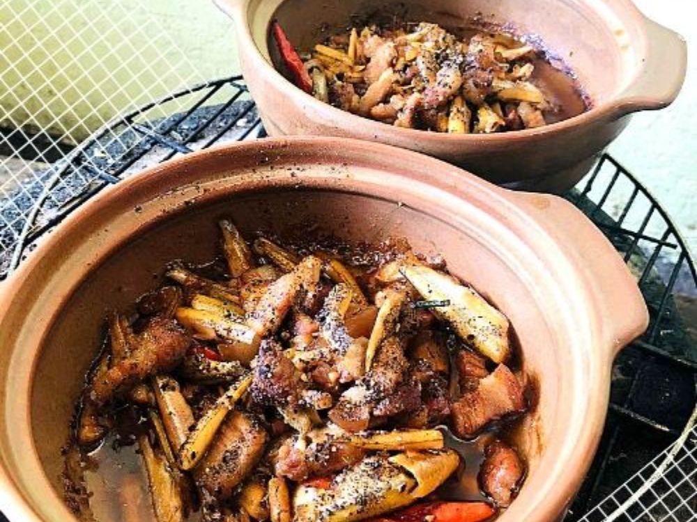 Cá bống kho thịt ba chỉ