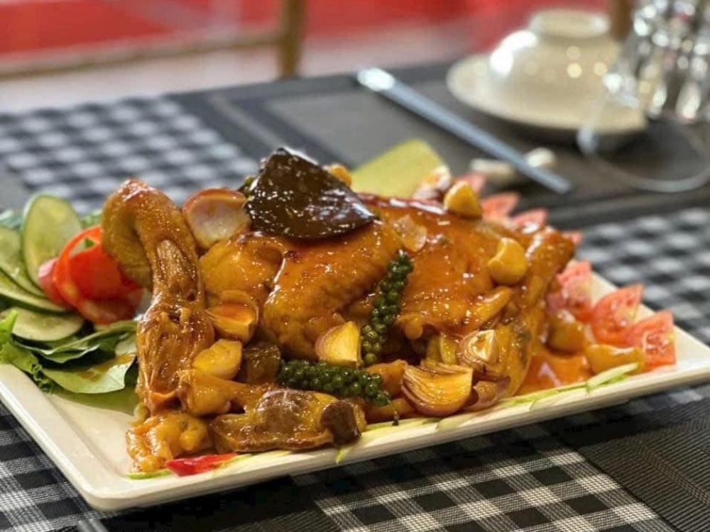 Thông tin liên hệ