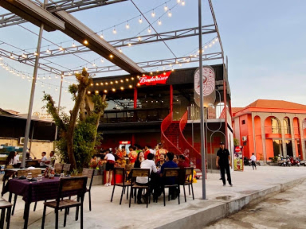 Điểm nổi bật tại nhà hàng Sếu Đỏ