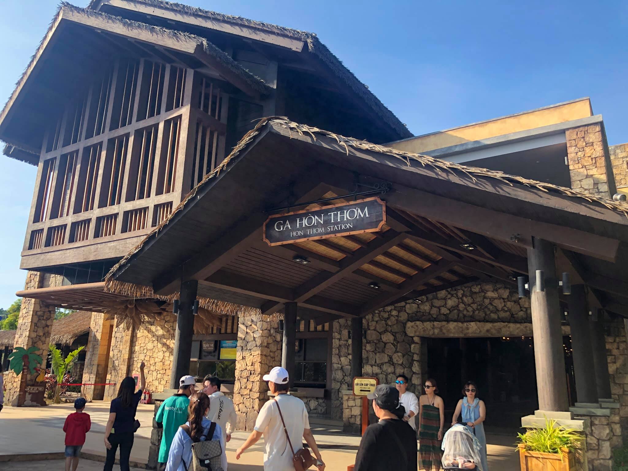 Di chuyển đến Cáp Treo Hòn Thơm