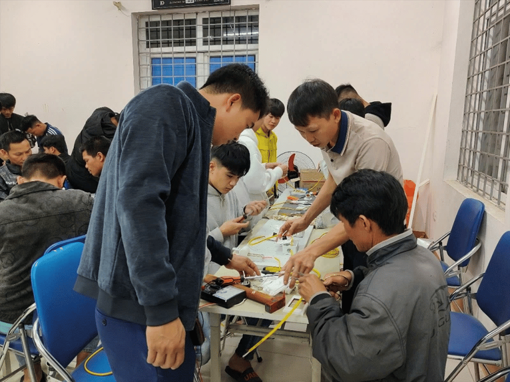 Học nghề để đổi đời