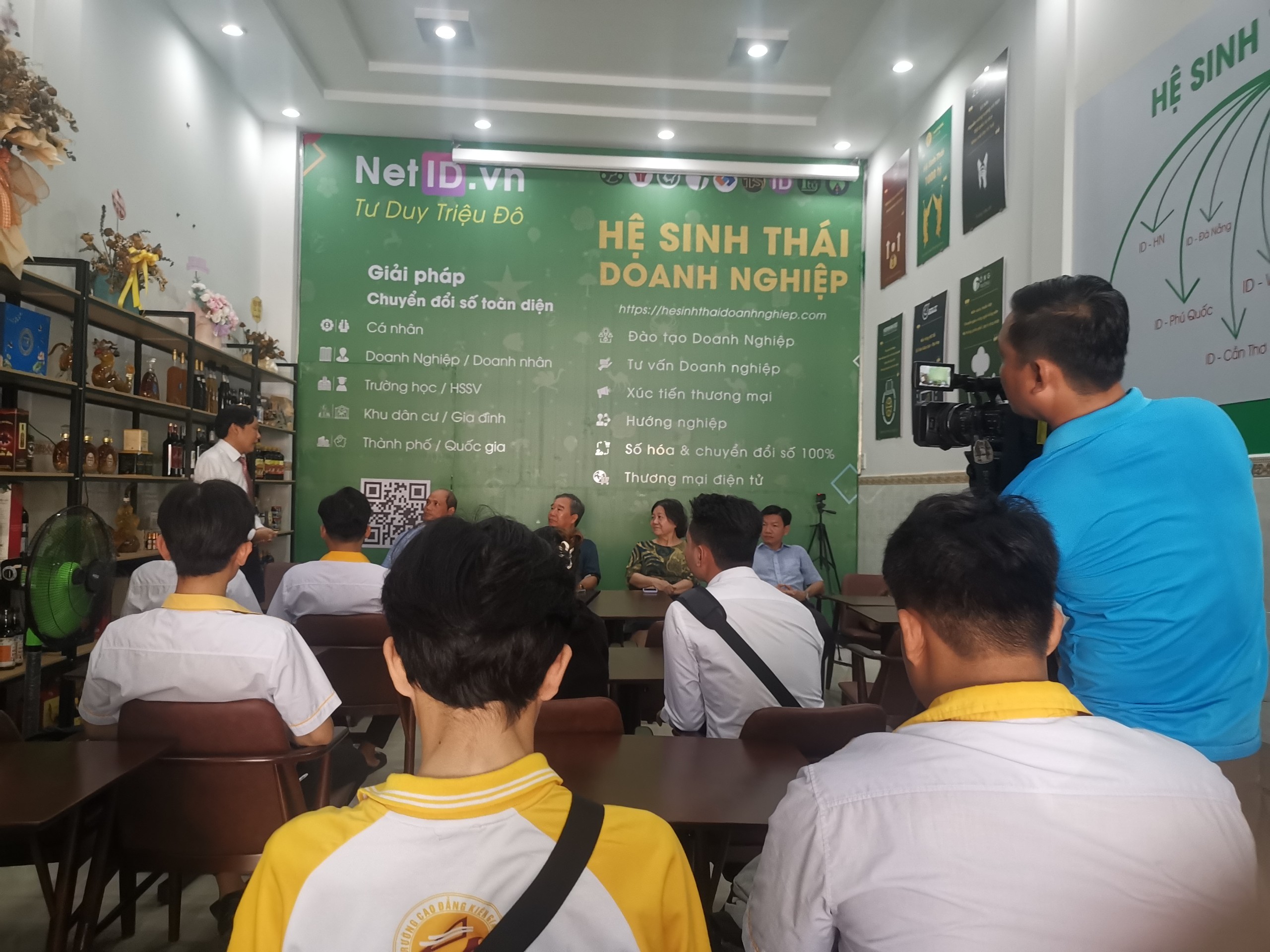 Nội dung làm việc tại hội quán