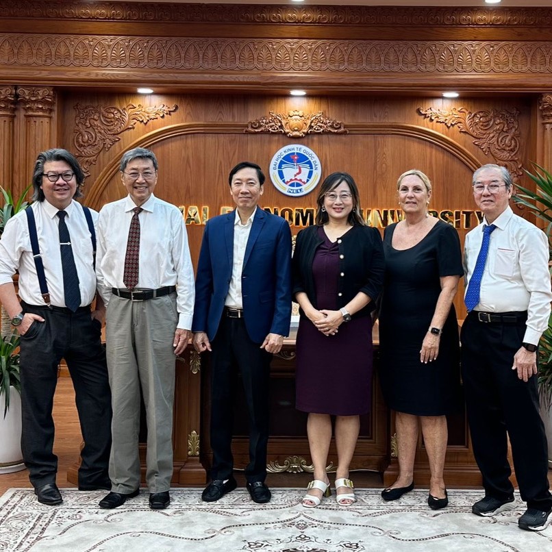 PGS.TS Nguyễn Thành Hiếu Đón Tiếp Và Làm Việc Với Đoàn Chuyên Gia Đến Từ Hiệp Hội Hoà Giải Singapore Và Tổ Chức Hoà Giải ResoX.