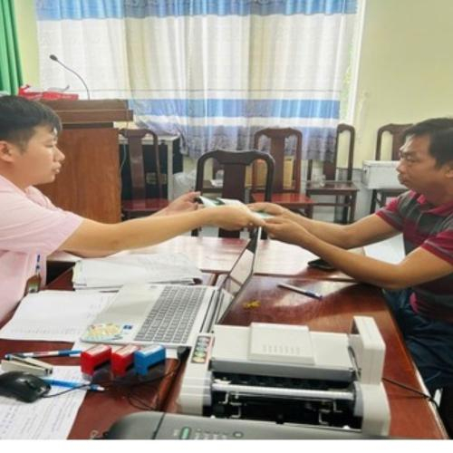 Ngân Hàng Chính Sách Xã Hội Huyện Kiên Hải Tiếp Tục Thực Hiện Giải Ngân Cho Người Chấp Hành Xong Án Phạt Tù