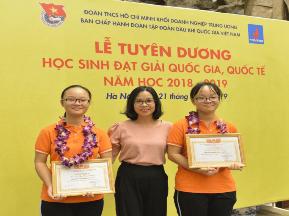 Lễ tuyên dương học sinh xuất sắc năm 2018–2019 của Tập đoàn Dầu khí Việt Nam tại Bảo tàng Hồ Chí Minh