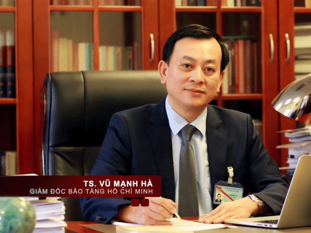 Lời chào của giám đốc bảo tàng Hồ Chí Minh