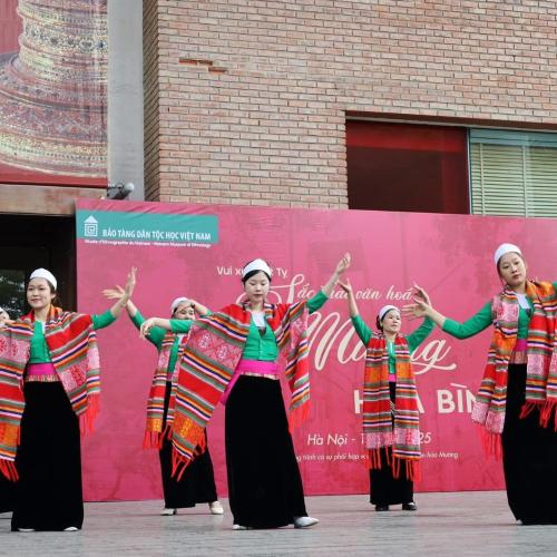 Vui Xuân Ất Tỵ: Sắc Thái Văn Hoá Mường, Hoà Bình