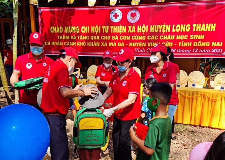 Đồng thành cùng các hoàn cảnh khó khăn