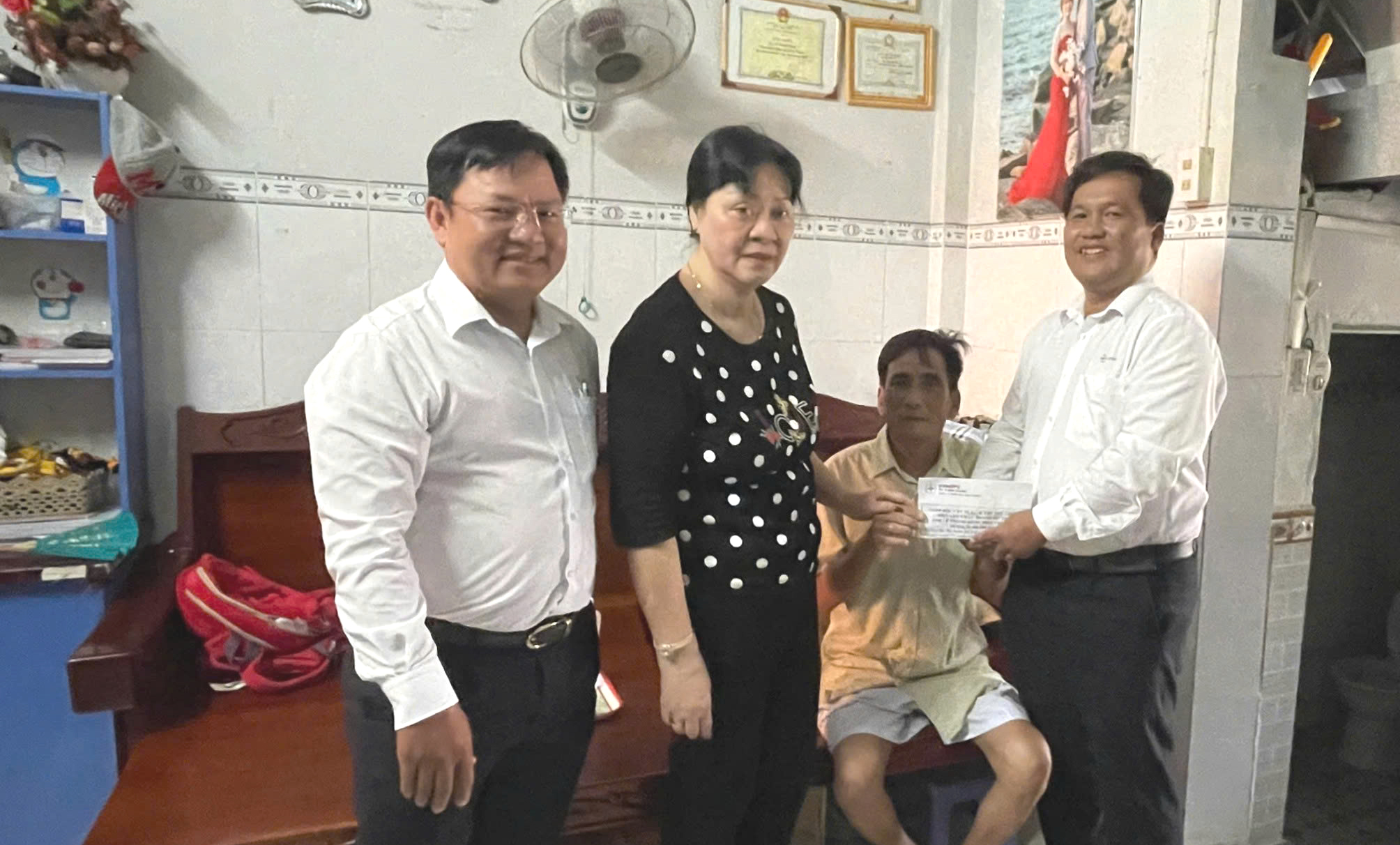 PC Kiên Giang hỗ trợ người lao động bị bệnh hiểm nghèo